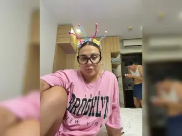 Bongacams Watch Live Sex Cams of dreamteamgirls