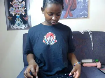 Bongacams Live Porn of FuckMeeNow