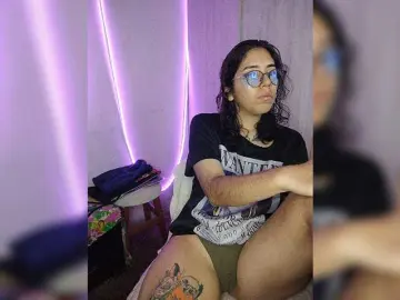 Bongacams Sex Cam of skinny333