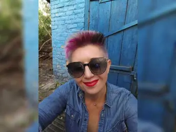 Bongacams Best live sex cam show of BUSINKA-25