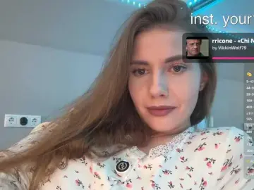 Bongacams Free Porn Cam of -VikkiL0vesCheese-
