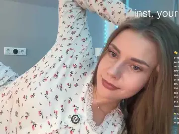 Bongacams Free Porn Cam of -VikkiL0vesCheese-