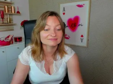 Bongacams Live Sex of angelaLove13