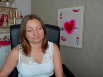 Bongacams Adult Video Chat of angelaLove13