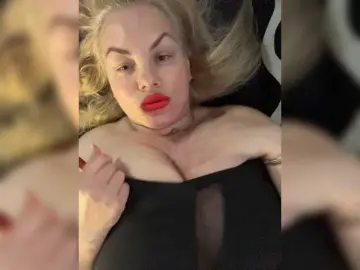 Bongacams Free Live Porn of RobinLili