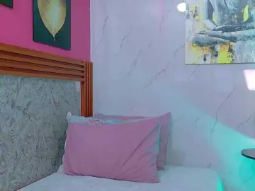 Bongacams Sex Chat of littleeemiily