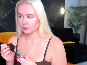 Bongacams Sex Chat of Julia-Robertson