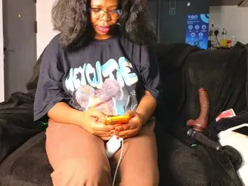 Bongacams Free Porn Cam of Assiology
