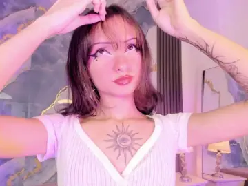 Bongacams Free Porn Cam of MaddieStark