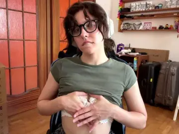 Bongacams Free Live Porn of PlushPoutX
