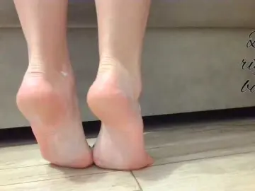 Bongacams Sex Cam of Starfeet