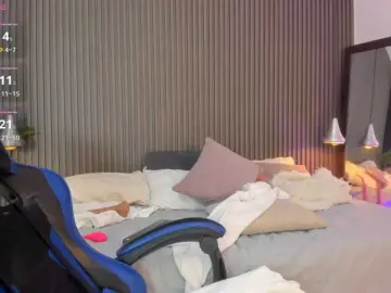 Bongacams Watch Live Sex Cams of lizzarobert