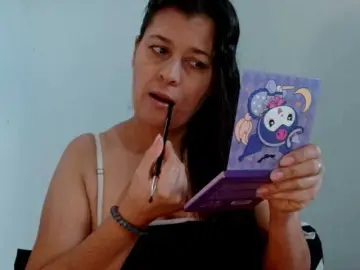 Bongacams Sex Cam of Adrianamilf