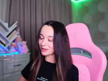 Bongacams Watch Live Sex Cams of JuicyAngel