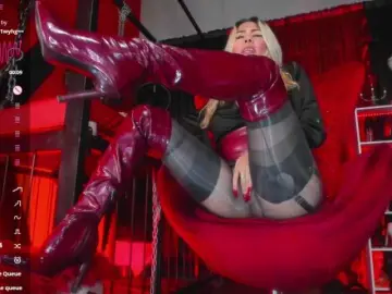 Bongacams Nude Webcam of MistressAndre