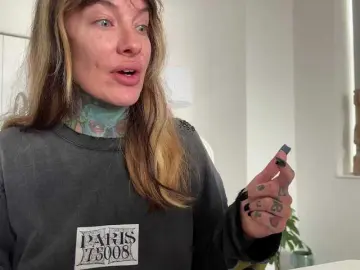 Bongacams Live Sex Cam of iiixbostonxiii