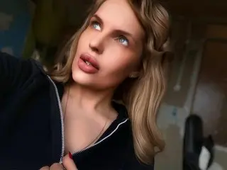 Milana40