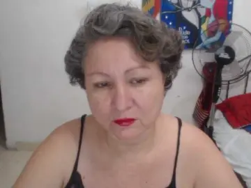 Bongacams Watch Live Sex Cams of LADYQUEEN520