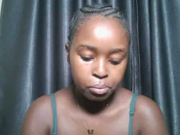 Bongacams Sex Cam of Lunavee-1