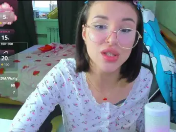 Bongacams Free Live Porn of folinskaayaa