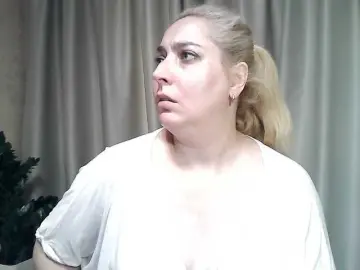 Bongacams Watch Live Sex Cams of KickaIricka