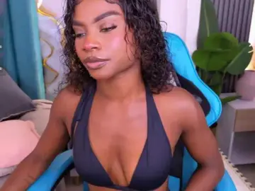 Bongacams Sex Cam of LinsyAdams