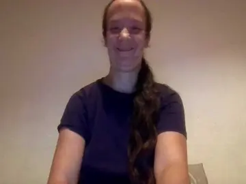 Bongacams Live Sex Cam of Candela41