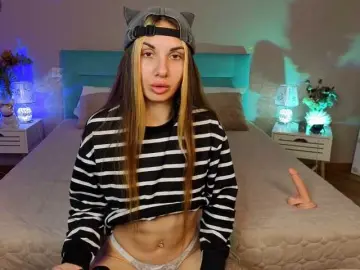 Bongacams Watch Live Sex Cams of MissAmeliia