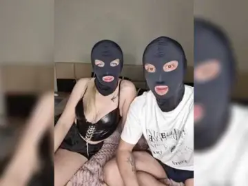 Bongacams Sex Cam of Black-and-Blond