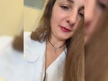 Bongacams Adult Webcam of CreamRaspberrya