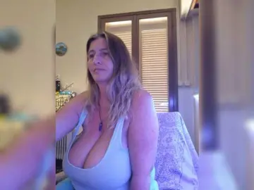 Bongacams Live Sex Cam of JennaDeluxe