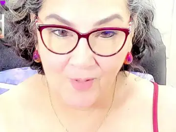 Bongacams Watch Live Sex Cams of cataleya-mom