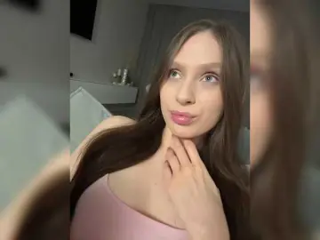 Bongacams Watch Live Sex Cams of PARTYNEXTNEXT