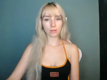 Bongacams Watch Live Sex Cams of LuciaGlow