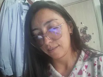 Bongacams Watch Live Sex Cams of Creamymature