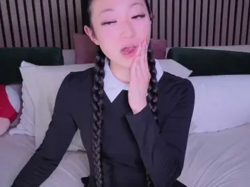 Bongacams Watch Live Sex Cams of MySweetSofie