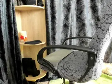 Bongacams Live Sex Cam of -Squirrel