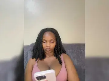 Bongacams Private Sex Chat of Curvy-maxy9