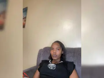 Bongacams Free Porn Cam of Curvy-maxy9
