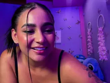Bongacams Sex Chat of Ashlyrouxx