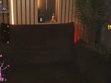 Bongacams Watch Live Sex Cams of CrystallPaws