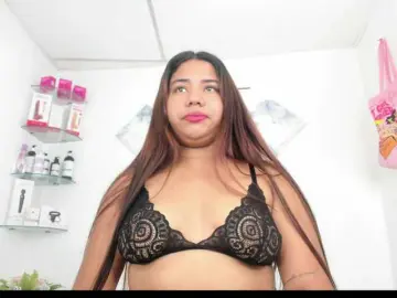 Bongacams Live Sex Cam of curvylattina