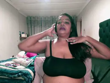 Bongacams Nude Webcam of Indianmayaxoxo
