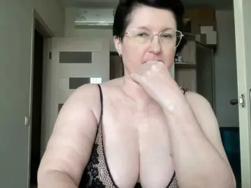 Bongacams Adult Webcam of HotMilfPussy