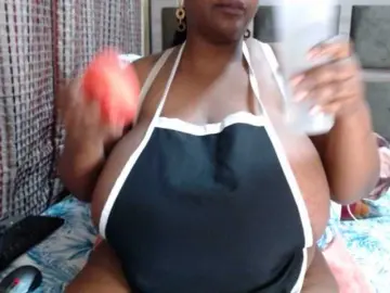 Bongacams Adult Video Chat of BustyBabeX