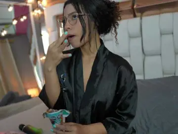 Bongacams Free Live Porn of Hornysweetebony