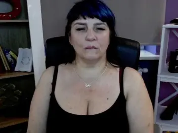 Bongacams Watch Live Sex Cams of velvetgloria