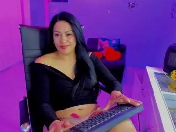 Bongacams Nude Webcam of SkaterGal