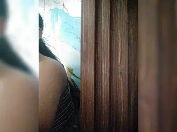 Bongacams Watch Live Sex Cams of XXhornywetprincess99XX