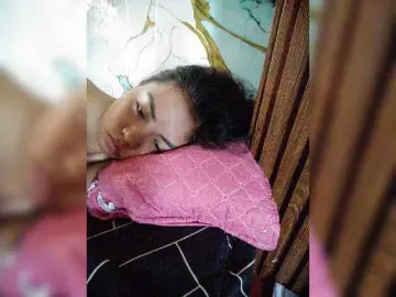 Bongacams Nude Webcam of XXhornywetprincess99XX
